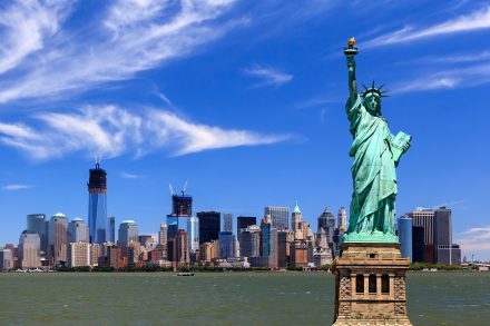 เทพีเสรีภาพ เกาะแมนฮัตตัน นิวยอร์ก อเมริกา_120442441 New York City - Manhattan - Statue of Liberty