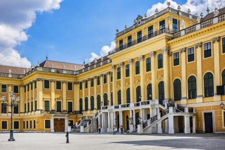 พระราชวังเชินบรุนน์ Schoenbrunn Palace เวียนนา ออสเตรีย